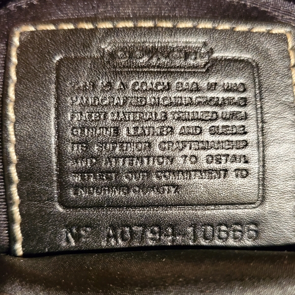 Coach Leatherware Small Black Baguette Purse - Picture 6 of 7